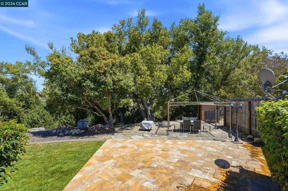 2685 Alhambra Way Pinole, CA 94564
