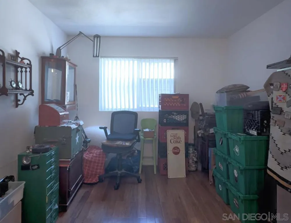 10618 QUEEN JESSICA LN Santee, CA 92071