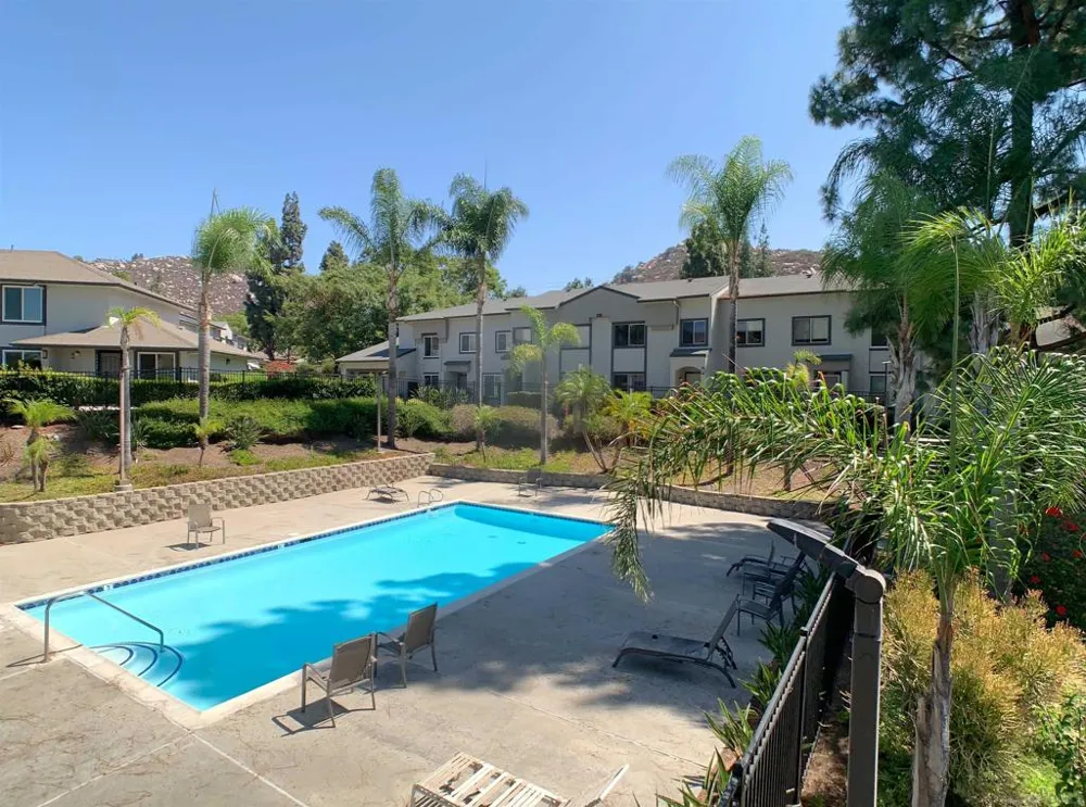 10618 QUEEN JESSICA LN Santee, CA 92071
