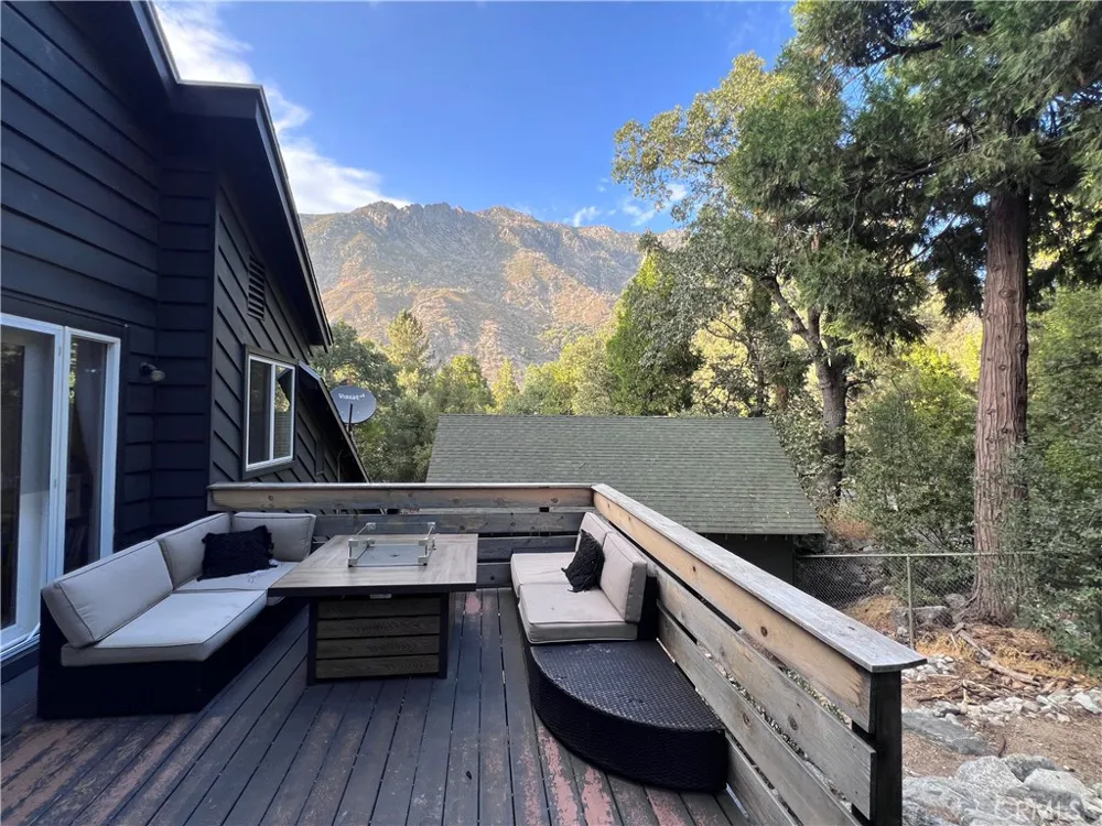 39326 Prospect Forest Falls, CA 92339