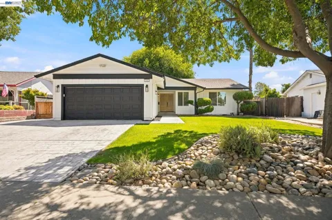 643 MAYTEN DR
