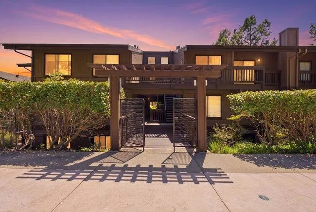 3357 Brittan Avenue #6 San Carlos, CA 94070