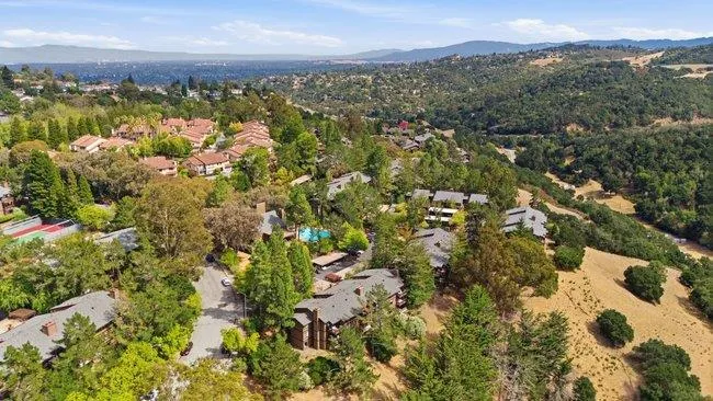 3357 Brittan Avenue #6 San Carlos, CA 94070