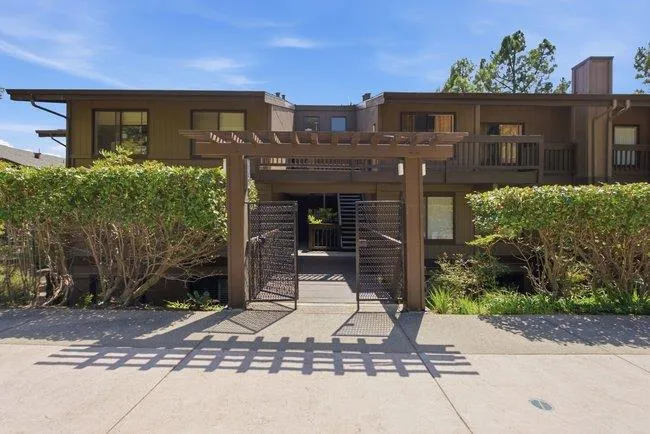 3357 Brittan Avenue #6 San Carlos, CA 94070