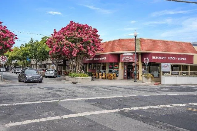 3357 Brittan Avenue #6 San Carlos, CA 94070