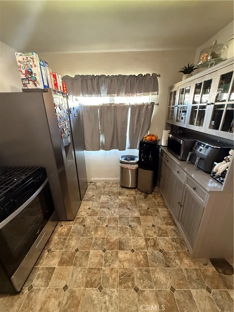 1147 Spruce San Bernardino, CA 92411