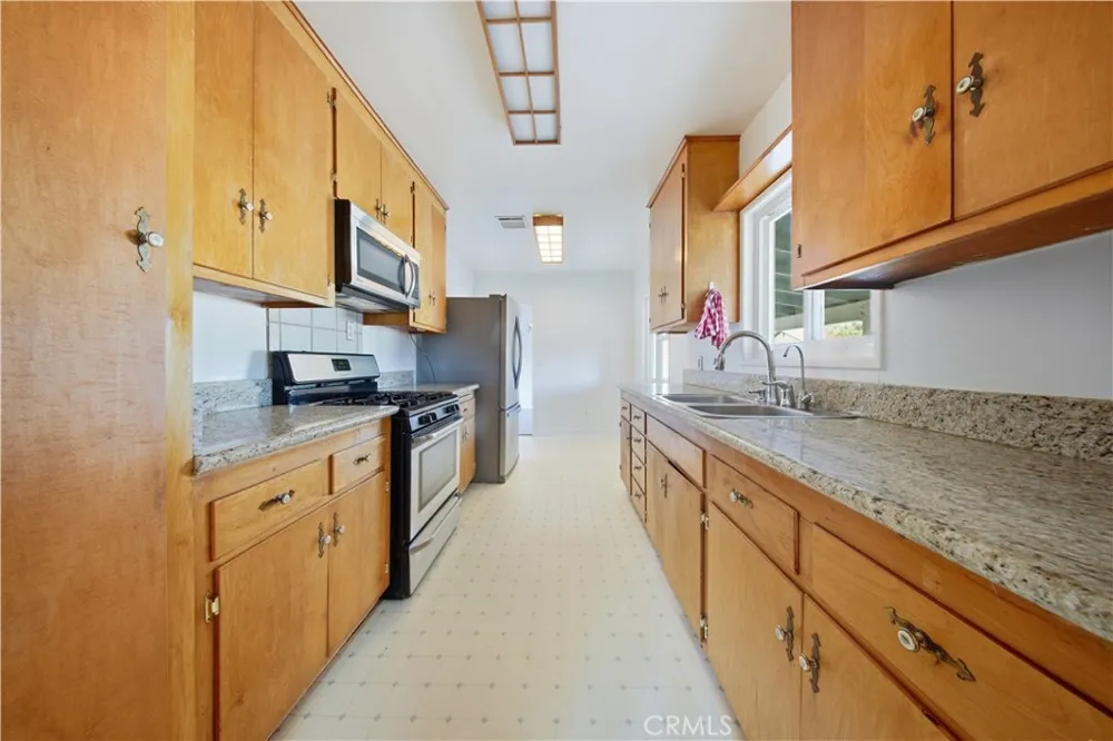 9344 E Avenue T8 Littlerock, CA 93543