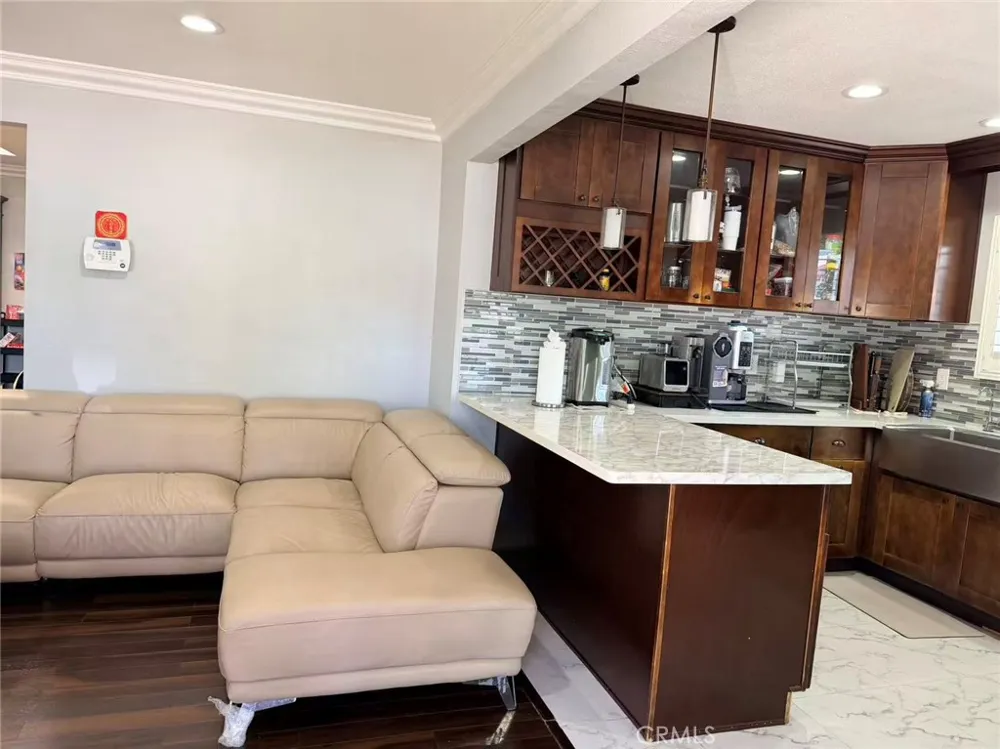 2622 La Presa Rosemead, CA 91770