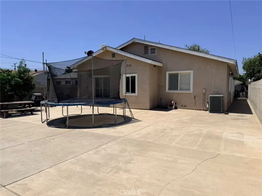 2622 La Presa Rosemead, CA 91770