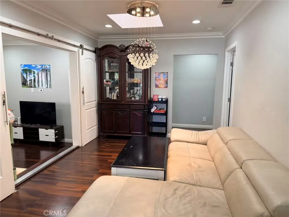 2622 La Presa Rosemead, CA 91770