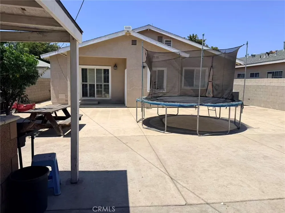 2622 La Presa Rosemead, CA 91770