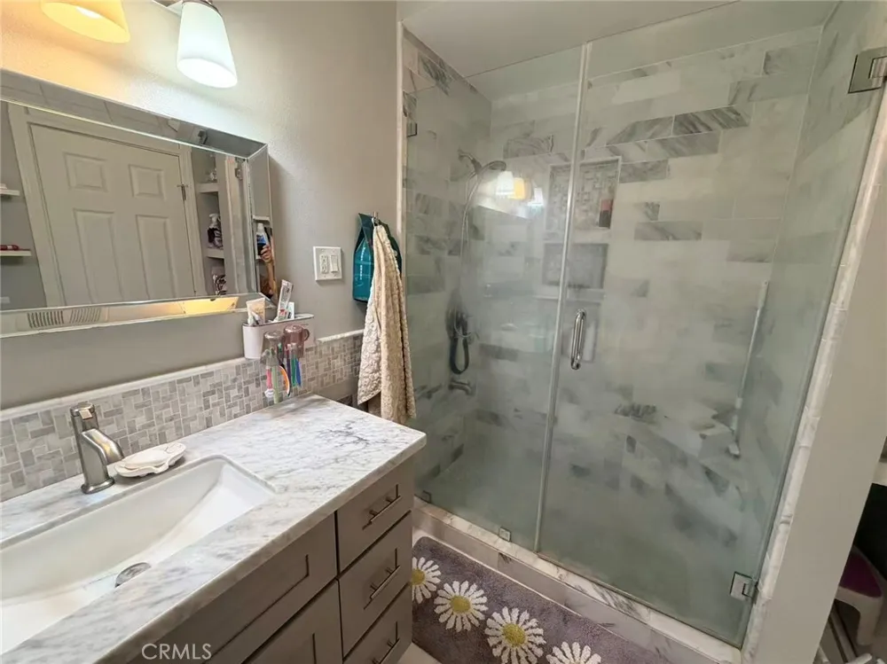 2622 La Presa Rosemead, CA 91770
