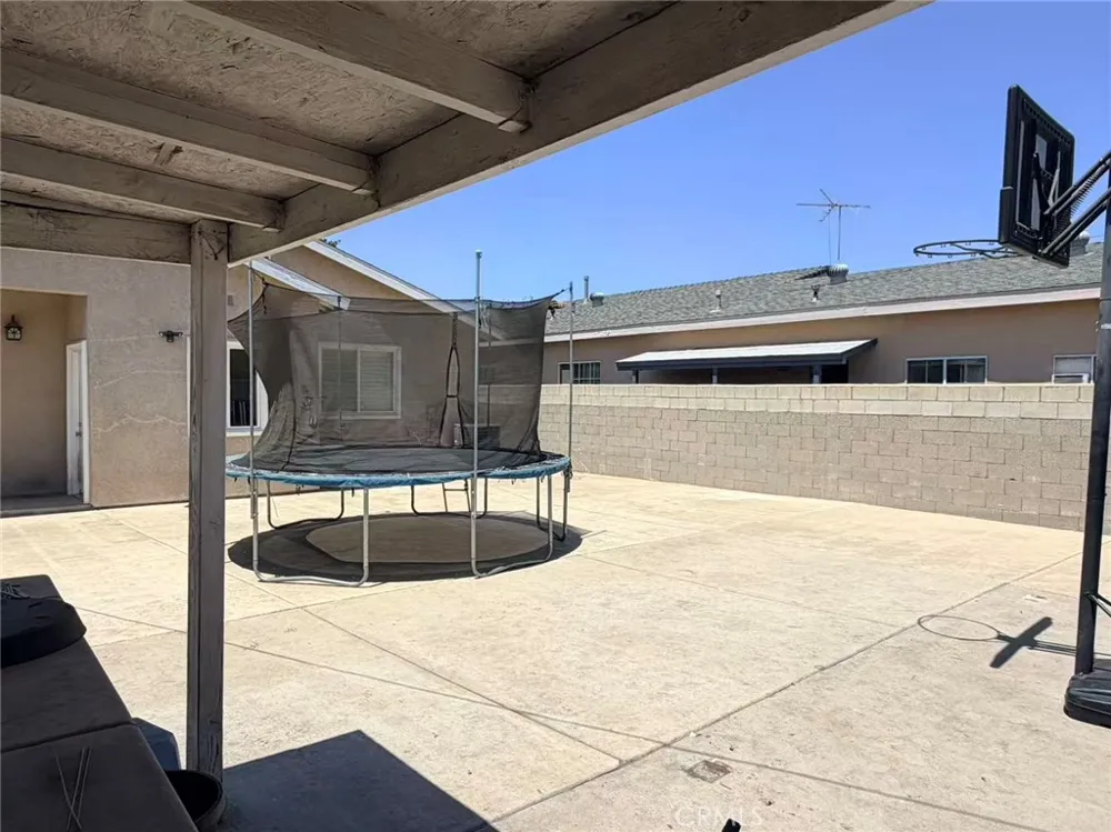 2622 La Presa Rosemead, CA 91770