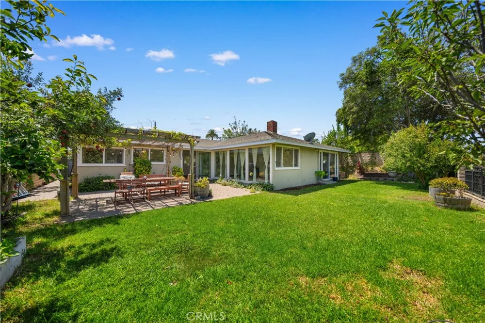 1033 S Isabella Monterey Park, CA 91754
