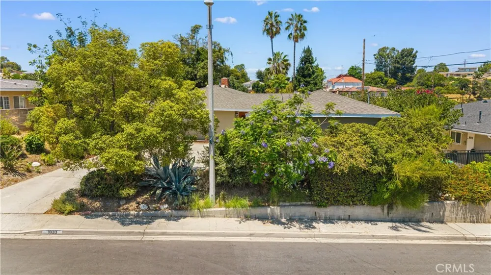 1033 S Isabella Monterey Park, CA 91754