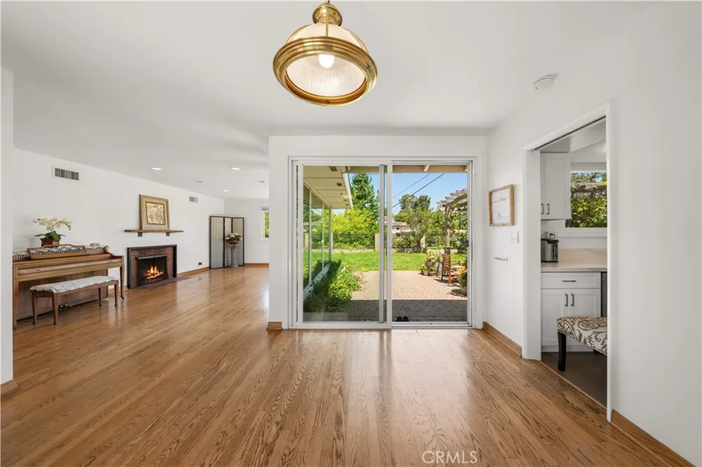1033 S Isabella Monterey Park, CA 91754