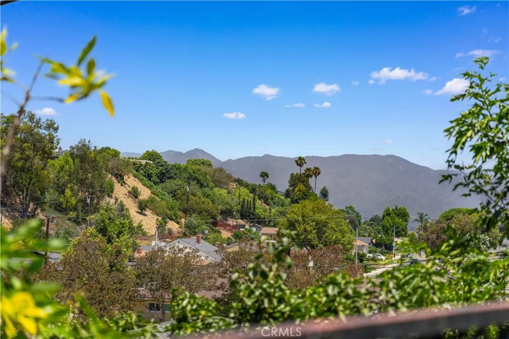 1033 S Isabella Monterey Park, CA 91754