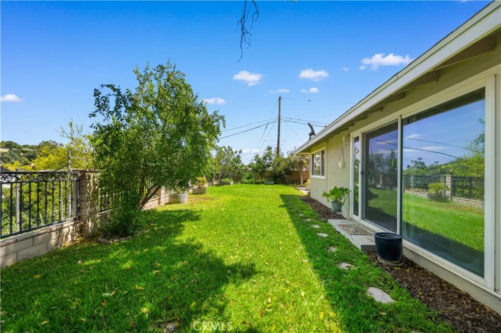 1033 S Isabella Monterey Park, CA 91754