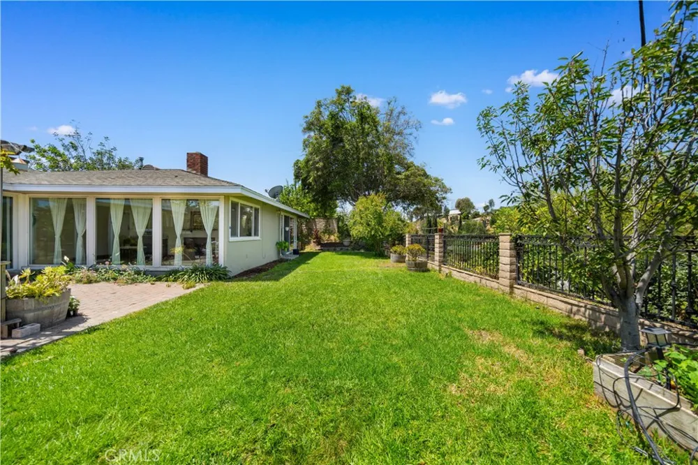 1033 S Isabella Monterey Park, CA 91754