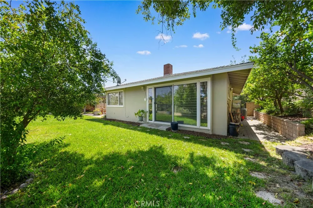 1033 S Isabella Monterey Park, CA 91754