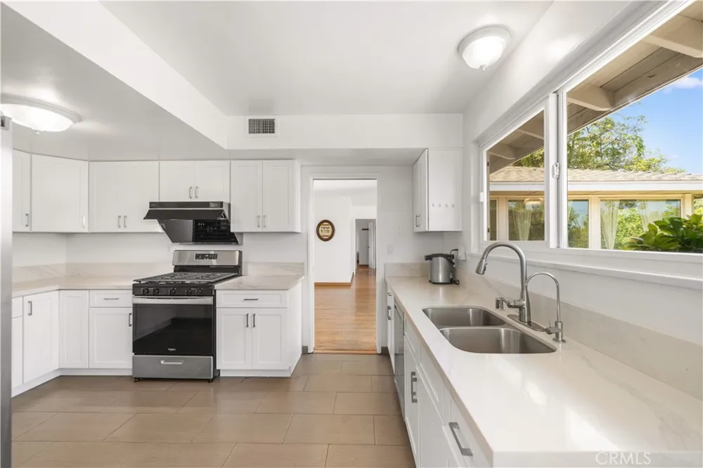 1033 S Isabella Monterey Park, CA 91754