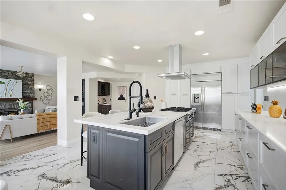 19 Easthill Coto de Caza, CA 92679