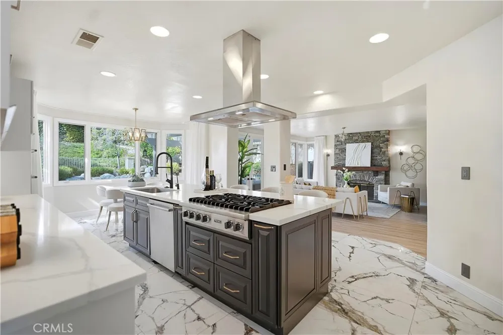 19 Easthill Coto de Caza, CA 92679
