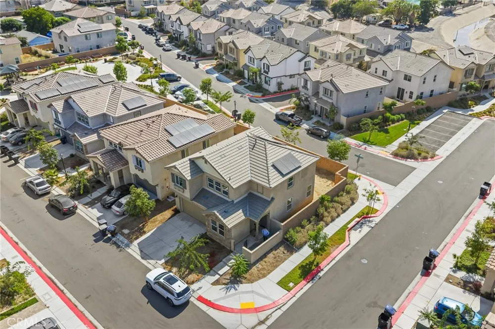 1820 Julie Drive Riverside, CA 92504