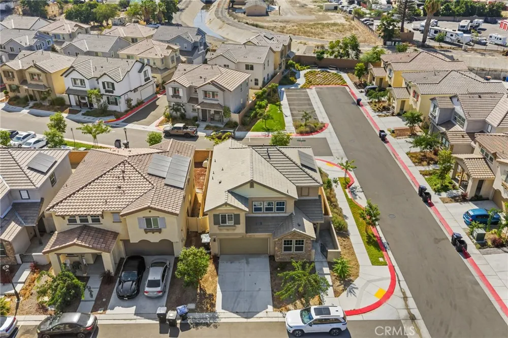 1820 Julie Drive Riverside, CA 92504