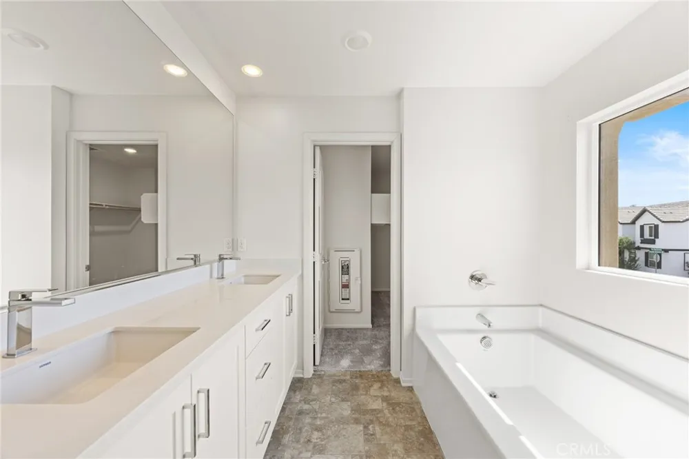 1820 Julie Drive Riverside, CA 92504