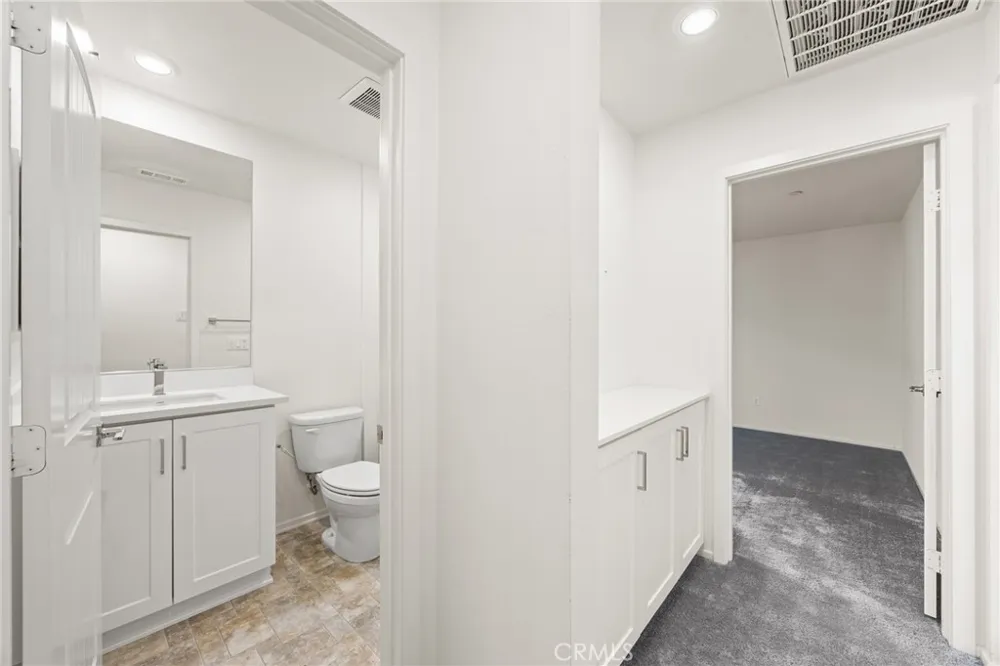 1820 Julie Drive Riverside, CA 92504