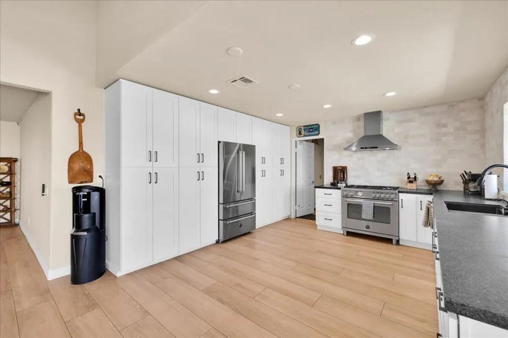 42670 Sandy Bay Road Bermuda Dunes, CA 92203