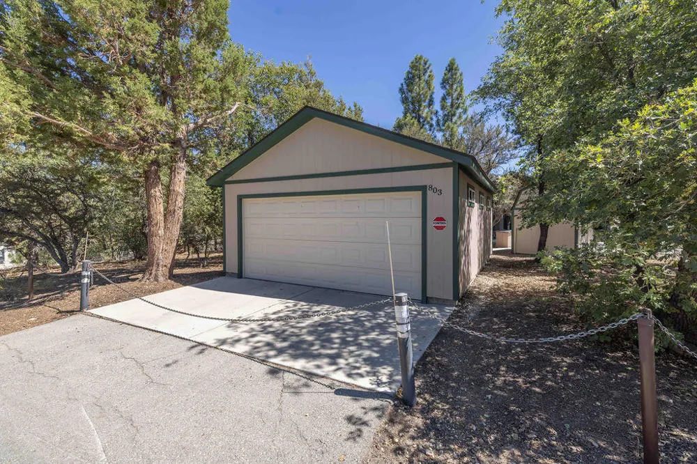 803 Plumas Court Big Bear, CA 92314