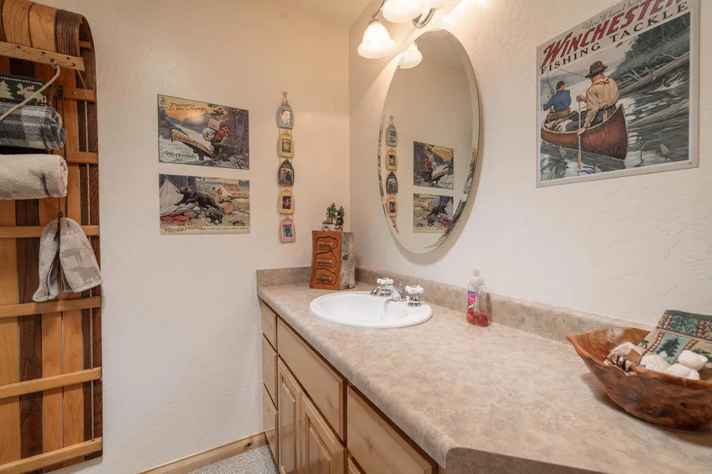 803 Plumas Court Big Bear, CA 92314