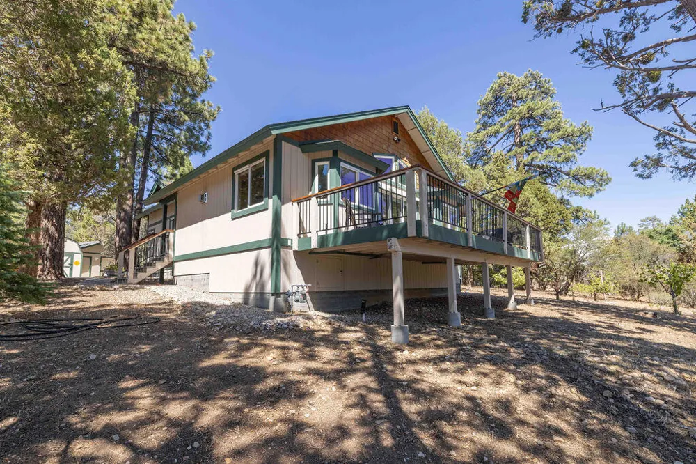 803 Plumas Court Big Bear, CA 92314
