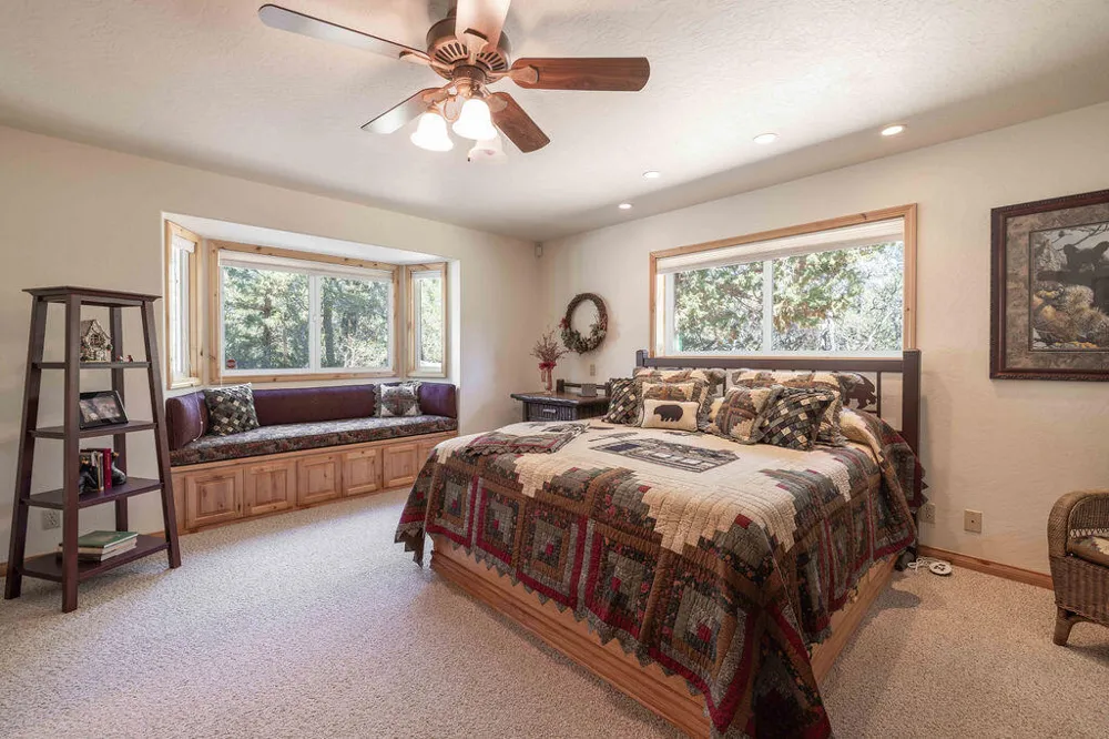 803 Plumas Court Big Bear, CA 92314