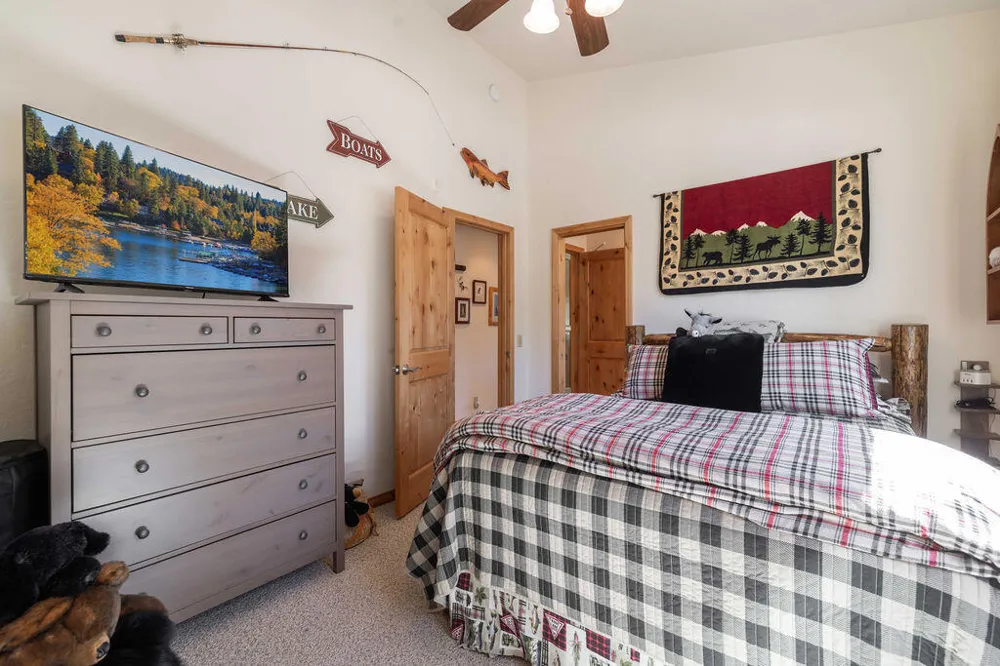 803 Plumas Court Big Bear, CA 92314