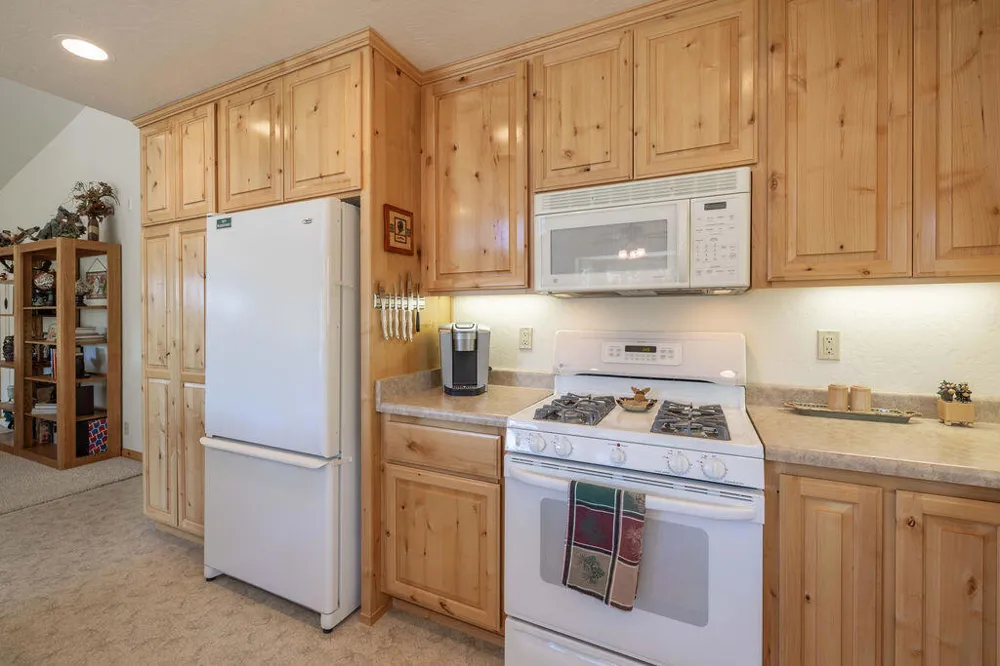 803 Plumas Court Big Bear, CA 92314
