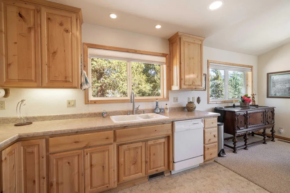 803 Plumas Court Big Bear, CA 92314