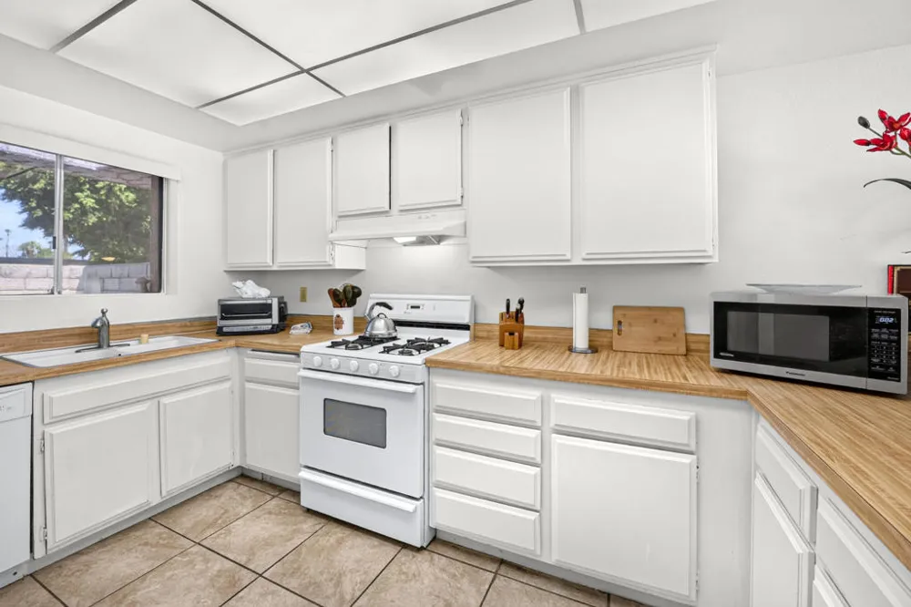 48982 Eisenhower Drive Indio, CA 92201