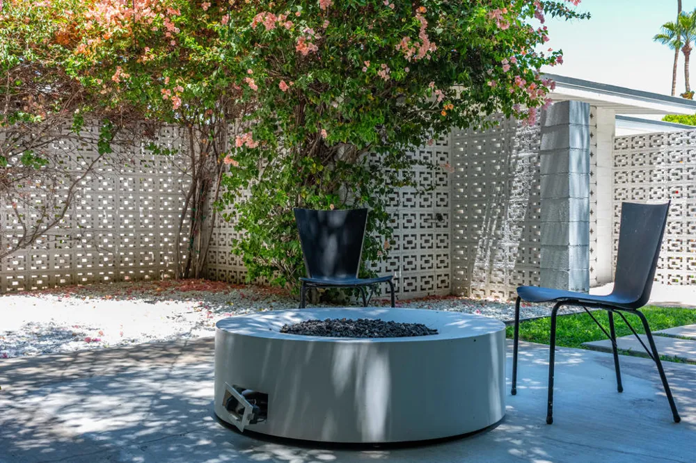 1529 S Riverside Drive Palm Springs, CA 92264