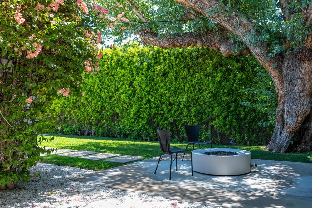 1529 S Riverside Drive Palm Springs, CA 92264