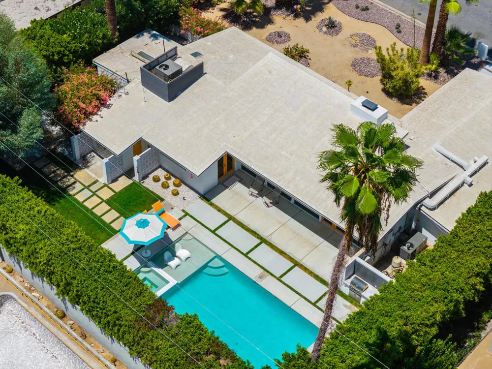 1529 S Riverside Drive Palm Springs, CA 92264