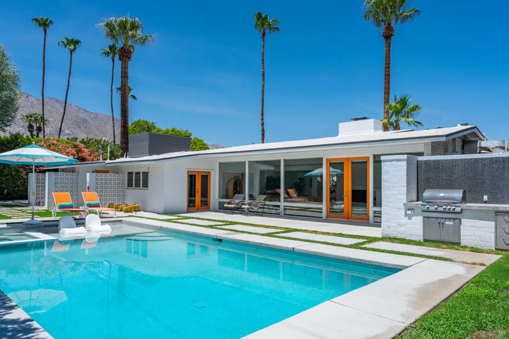 1529 S Riverside Drive Palm Springs, CA 92264