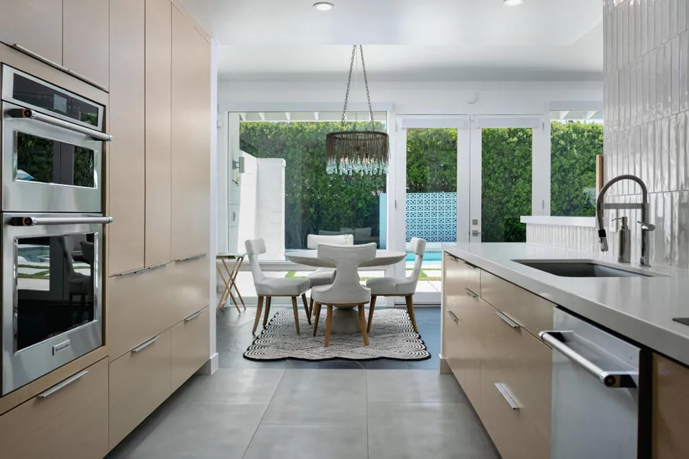 1529 S Riverside Drive Palm Springs, CA 92264