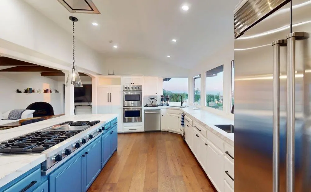 32524 Seacliff Drive Rancho Palos Verdes, CA 90275