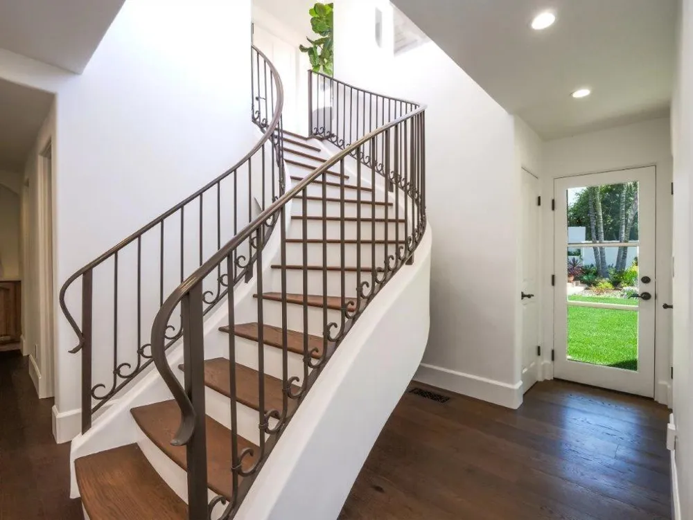 32524 Seacliff Drive Rancho Palos Verdes, CA 90275