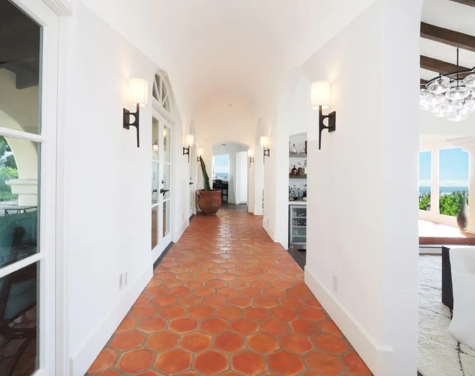 32524 Seacliff Drive Rancho Palos Verdes, CA 90275