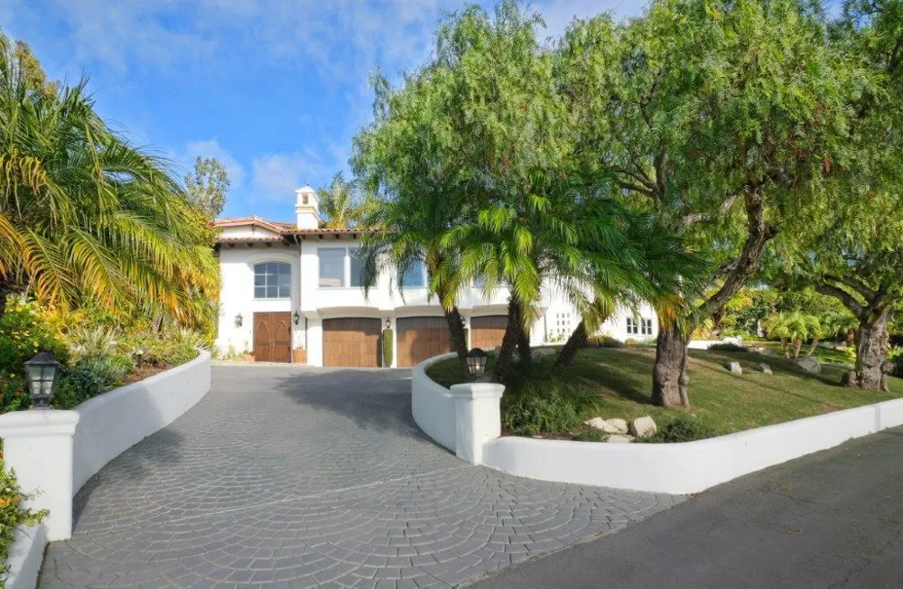 32524 Seacliff Drive Rancho Palos Verdes, CA 90275