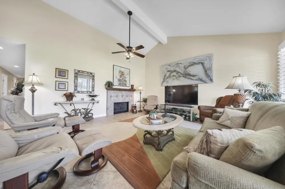 175 Las Lomas Palm Desert, CA 92260